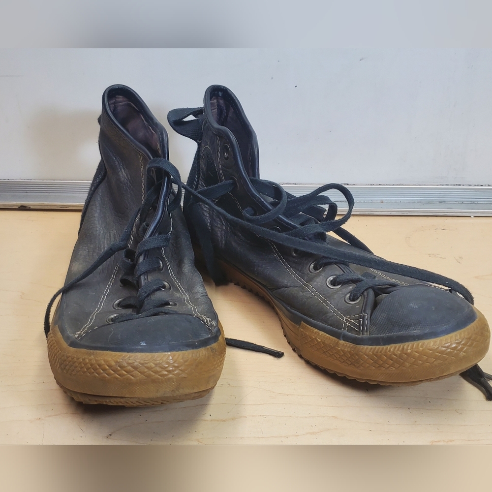 Converse All Star Leather Black Mens Shoes Size 12.